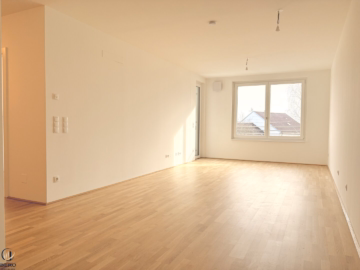 Atemberaubende 4 Zimmerwohnung mit großem und sonnigem Balkon wartet auf Sie, 2232 Deutsch-Wagram, Wohnung