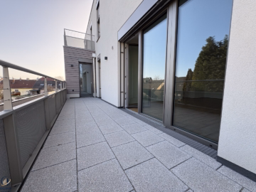 PROVISIONSFREI- Tolle 4 Zimmerwohnung mit herrlichem Balkon, 2232 Deutsch-Wagram, Wohnung