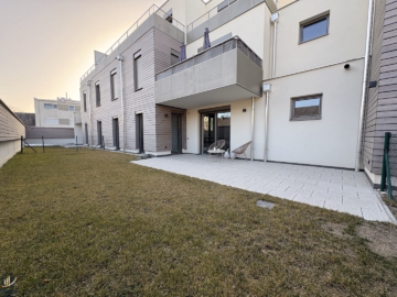 Garten mit Terrasse - Traumhafte 3 Zimmerwohnung mit exklusivem Garten im Herzen von Deutsch-Wagram